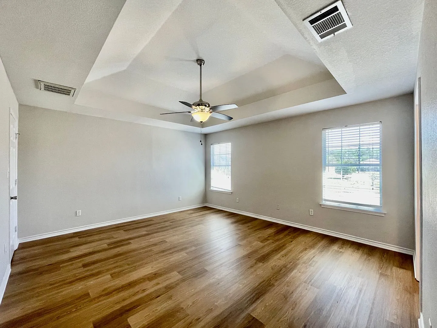 Spacious 3 Bedroom with a Fenced Yard and 2 Car Garage! — Photo 1