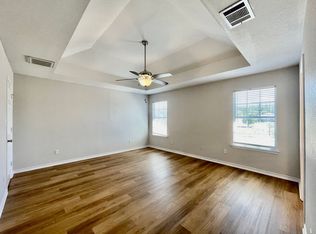 609 Chicago St, San Marcos, TX 78666
