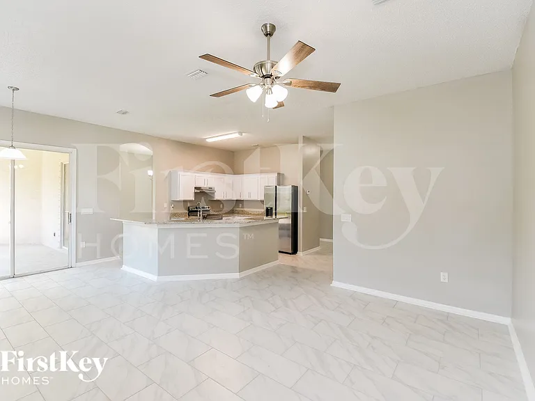 161 Point Pleasant Dr — Photo 3