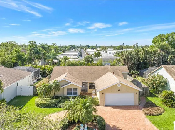 1770 Glen Lakes Blvd N, Saint Petersburg, FL 33702