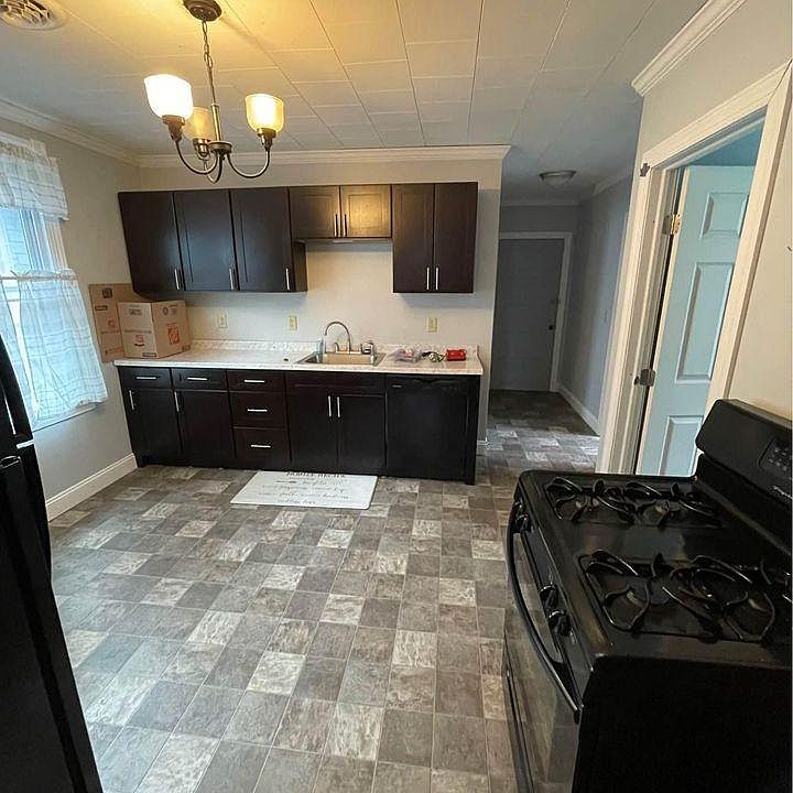 1st image of 88 Germain St #2