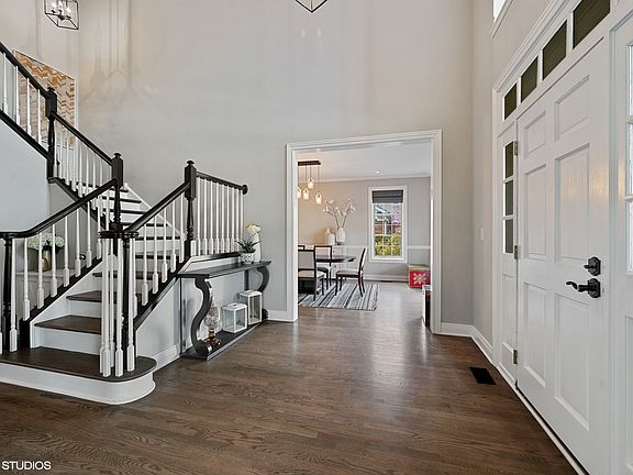 4th image of 2659 Independence Ave