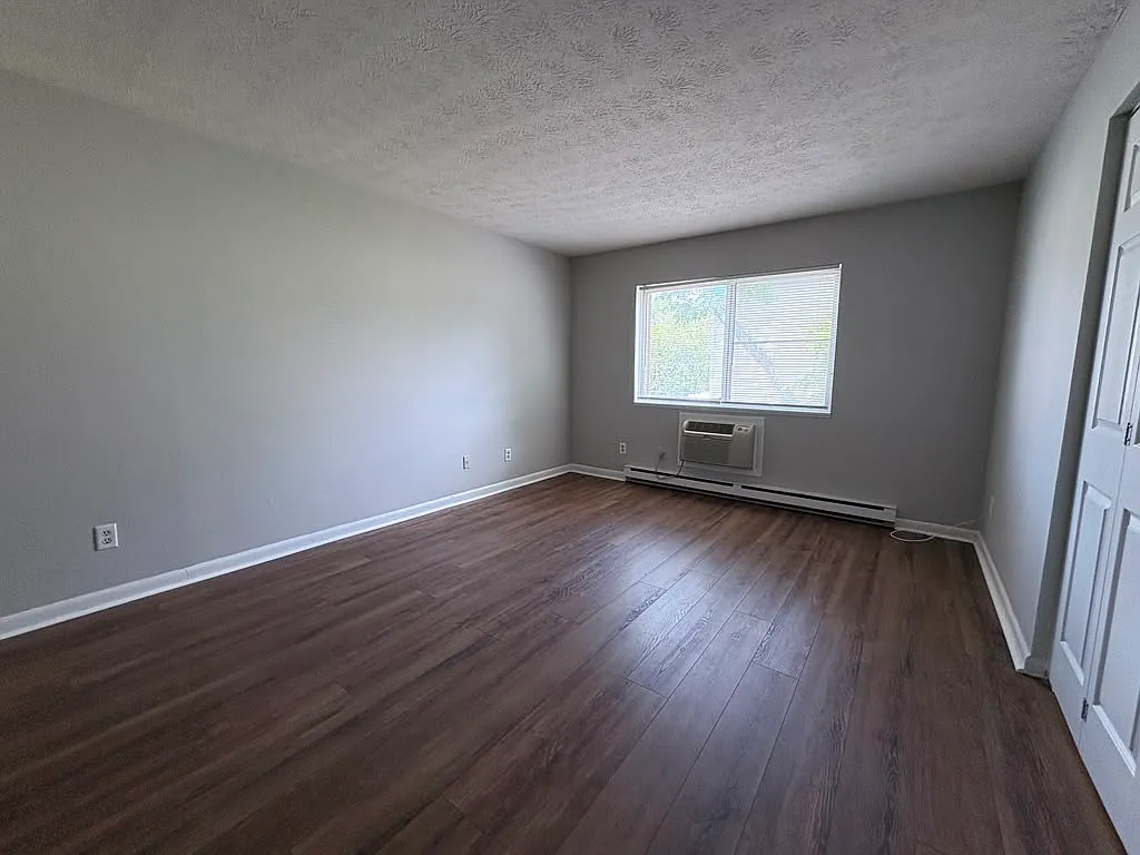 1 bed, $1,350 — Photo 3