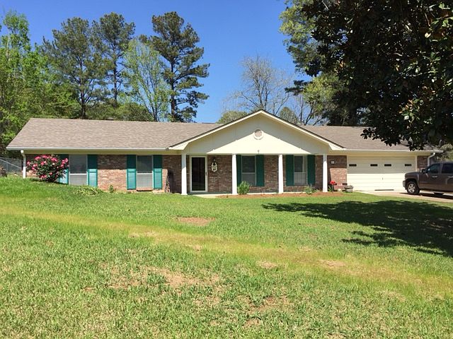 1st image of 511 Oakwood Dr
