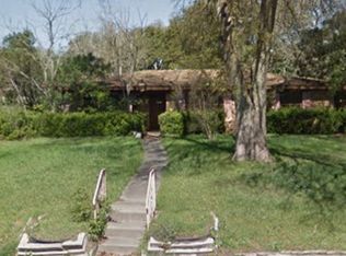 203 Maplewood Ln, San Antonio, TX 78216