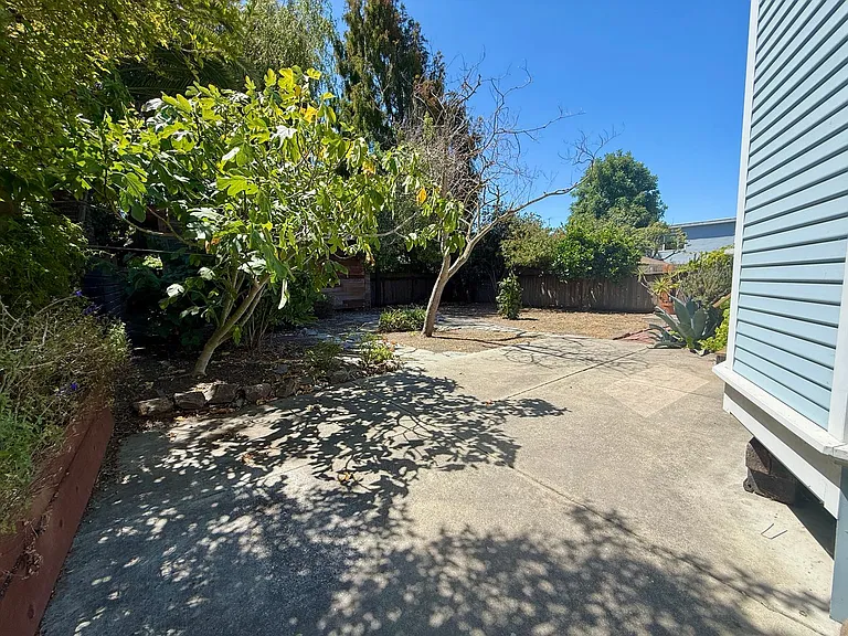 1538 62nd St — Photo 24