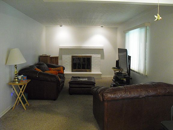 5th image of 91 Buckeye St