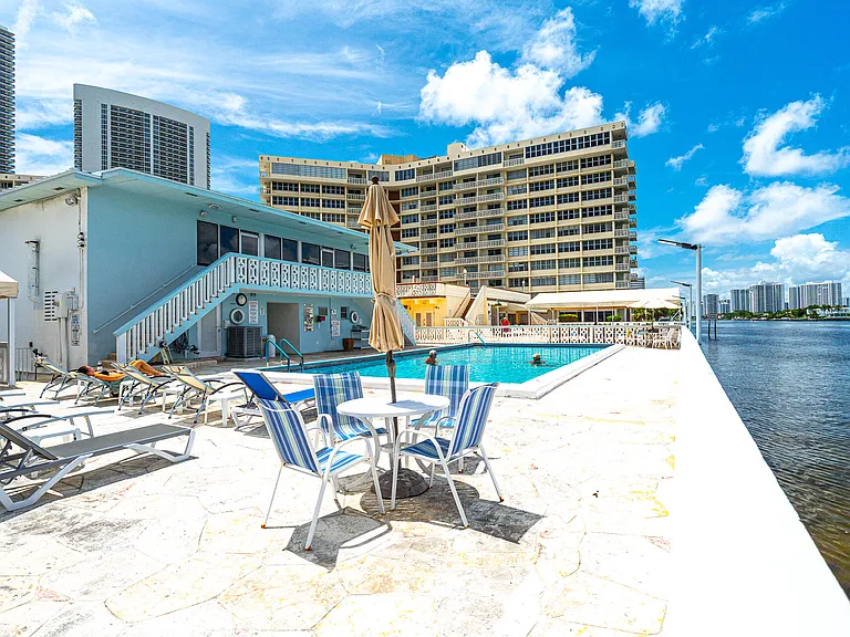 1801 S Ocean Dr #332 — Photo 56