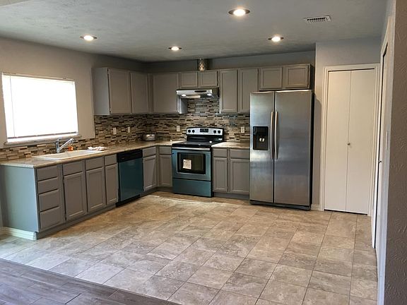 4th image of 5065 Shannon Dr