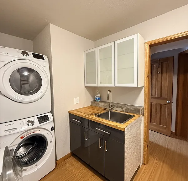 418 W Olive St — Photo 10