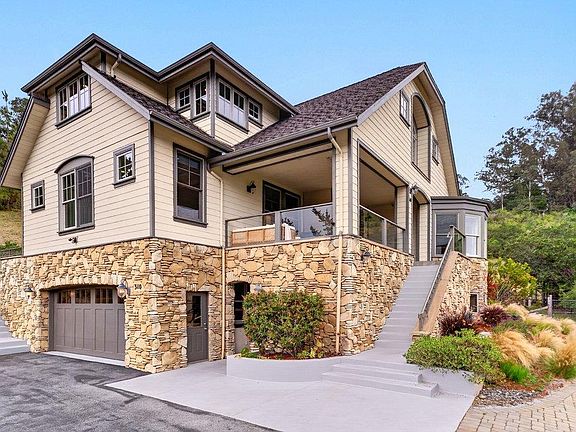 2nd image of 310 Hidden Valley Rdg