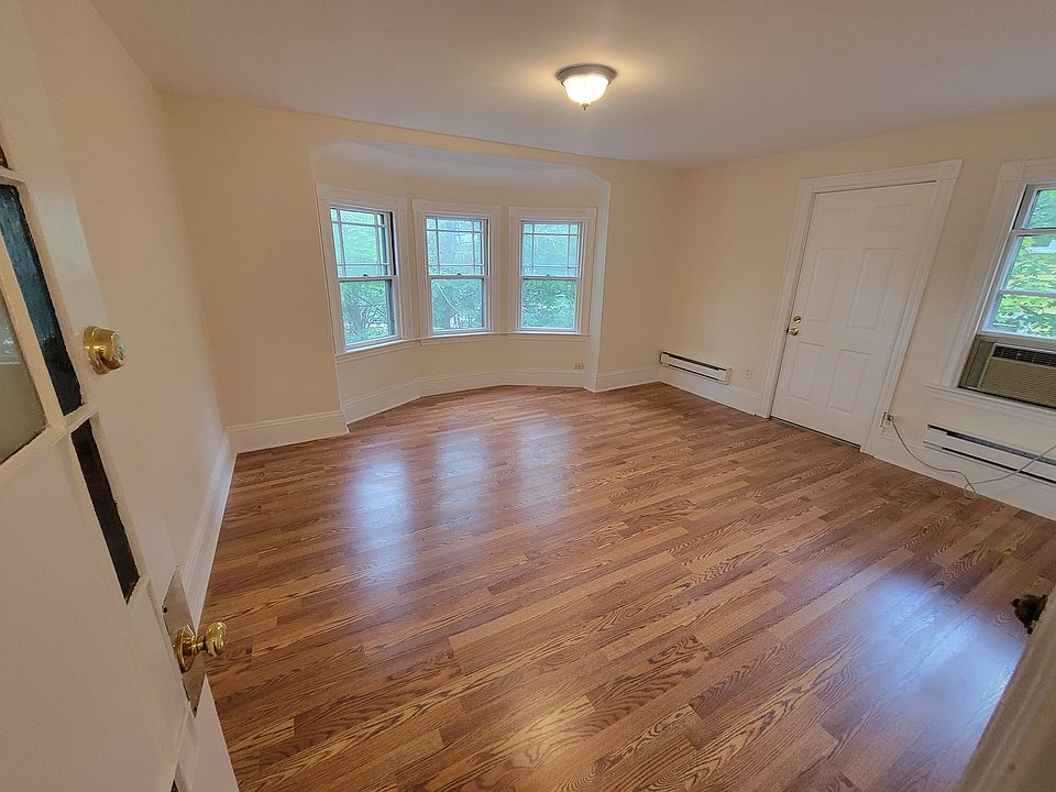1st image of 130 Cummins Hwy Floor 3