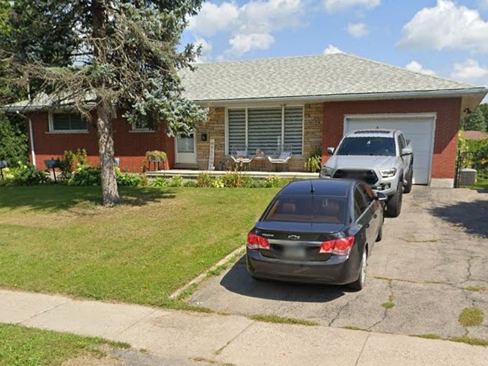 1st image of 91 Victoria Rd N