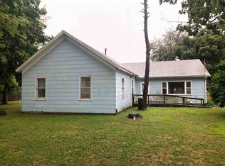 200 E Logan St, Broadwell, IL 62634