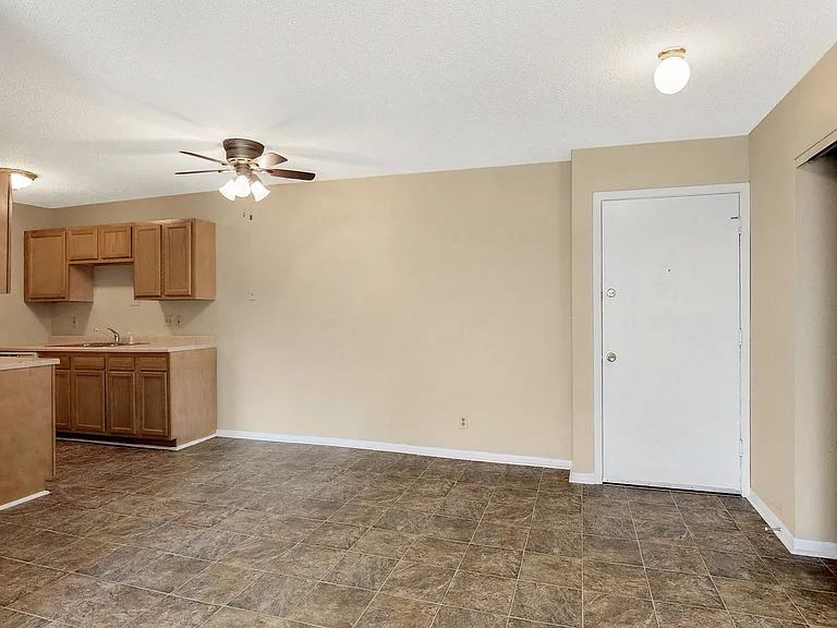 Oak Valley Apartments — Photo 74