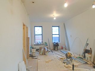 1st image of 520 E 12th St