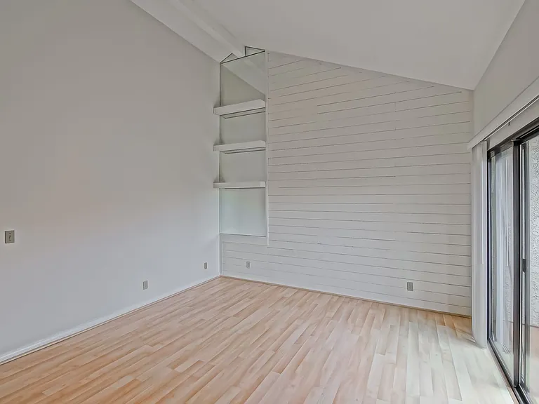 23 Coronado Ct — Photo 42