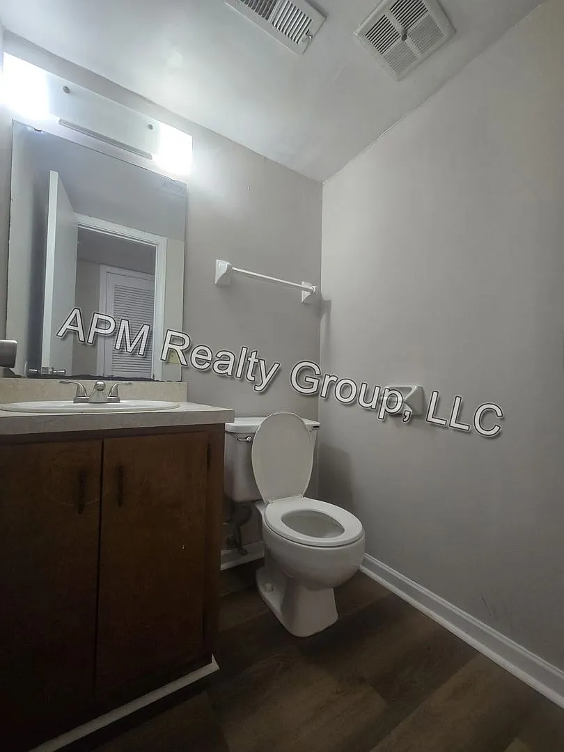 Building Photo - 105C Manorwood Ct