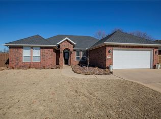 3254 W Westbury St, Fayetteville, AR 72704