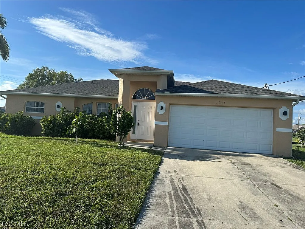 3 bed, 2.0 bath, 1557 sqft, $1,875 — Photo 2