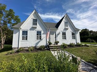89 Russells Mills Rd, Dartmouth, MA 02748