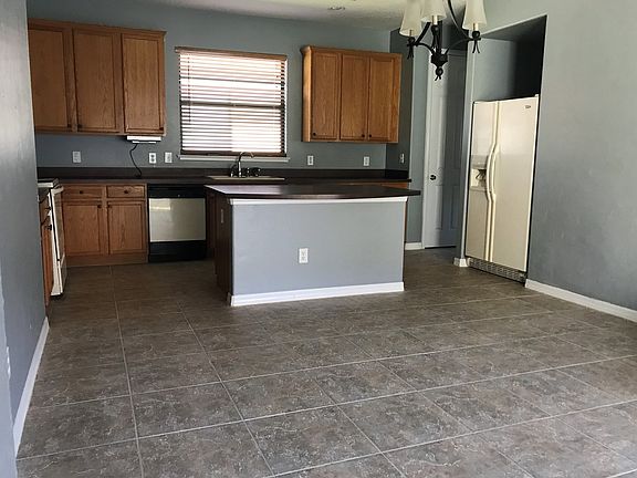 4th image of 9818 Lake District Ln