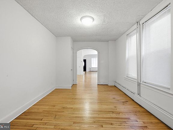 5th image of 1925 S 21st St