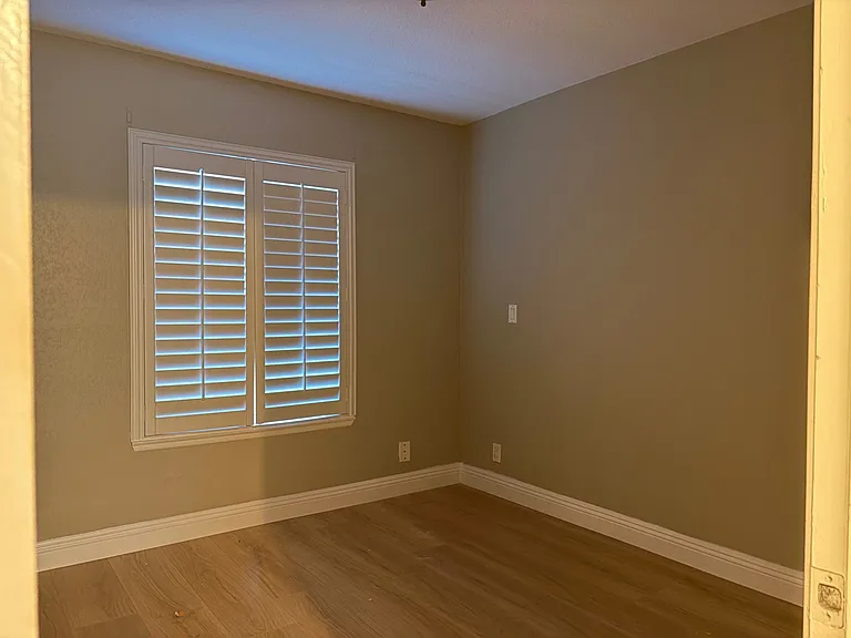 18708 Mandy St — Photo 12