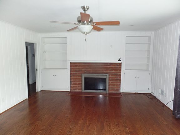5th image of 601 Brackenbury Ln