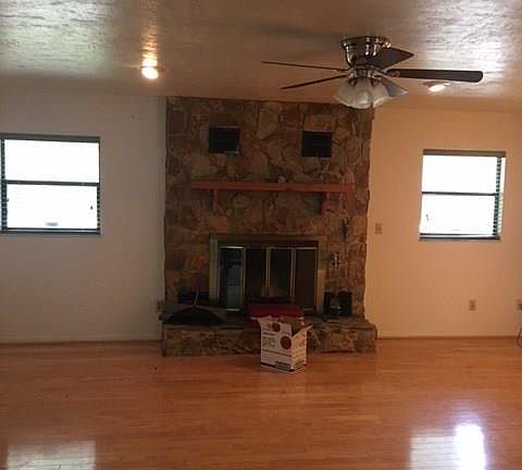 4th image of 14251 NE 48th St