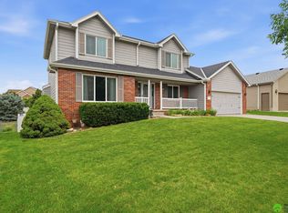 3730 El Paso Dr, Lincoln, NE 68516