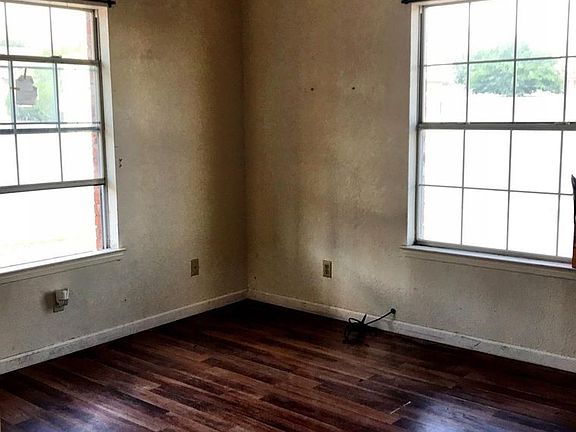 5th image of 3500 Thomason Ave