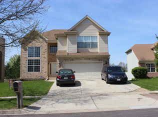 36 Emerald Dr, Streamwood, IL