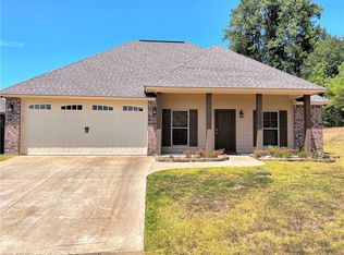 817 Pine Ridge Ct, Pineville, LA 71360