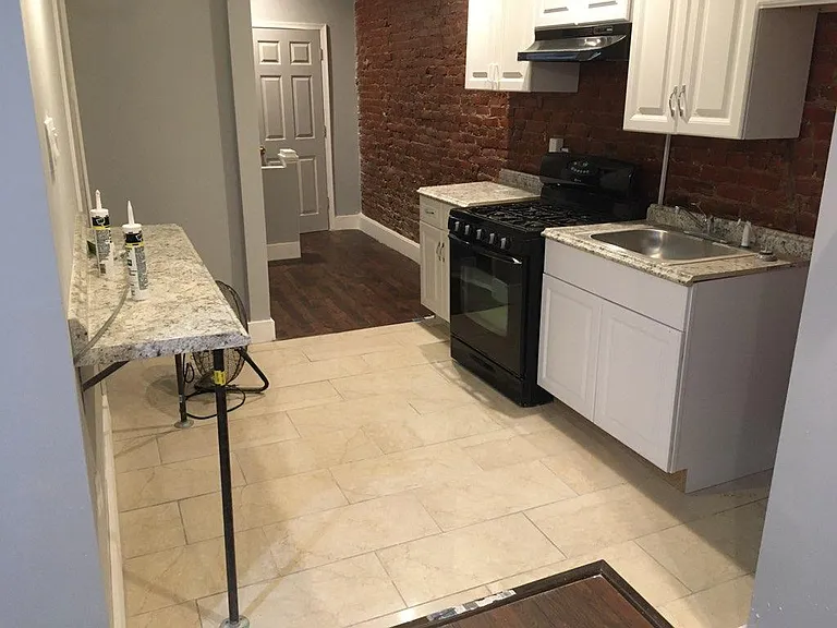 2555 W Seltzer St #2 — Photo 10