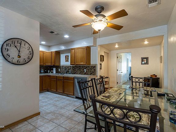 2nd image of 3315 Chemehuevi Blvd