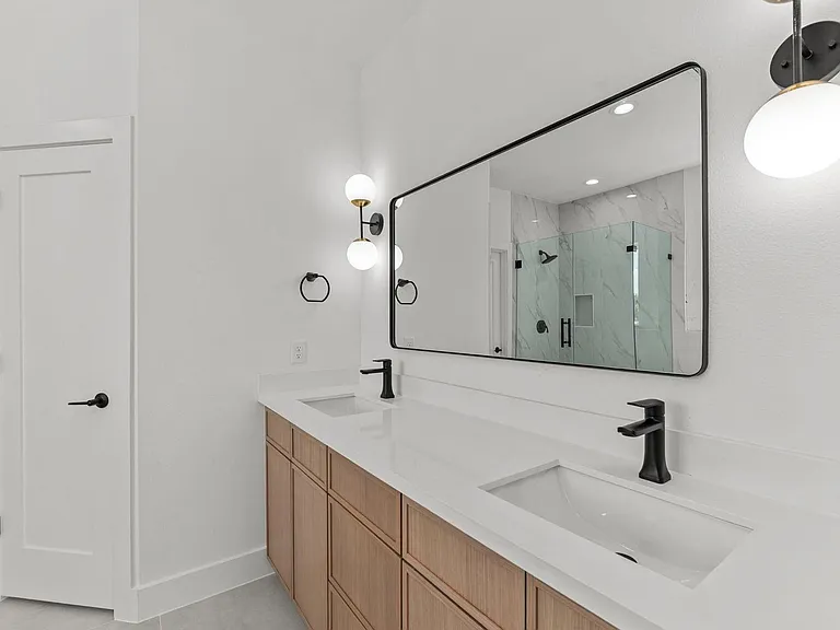 3348 Sauer St — Photo 20