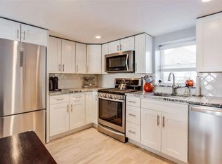 166 6th St #1, Hoboken, NJ 07030