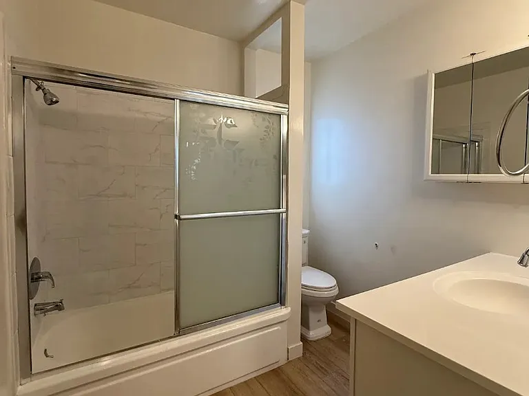 4415 Ventura Canyon Ave #202 — Photo 4
