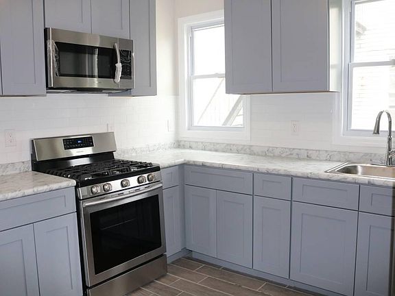 2nd image of 148 Vineyard Ave