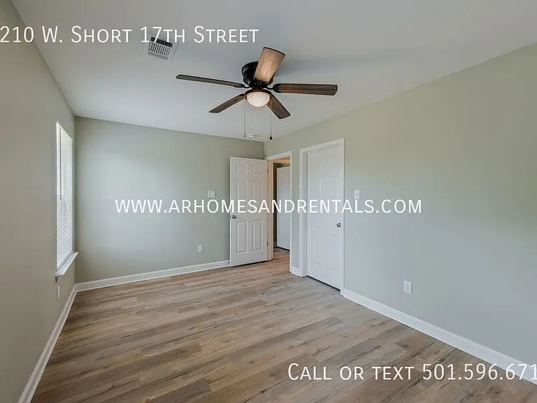 2210 W Short 17th St — Photo 7