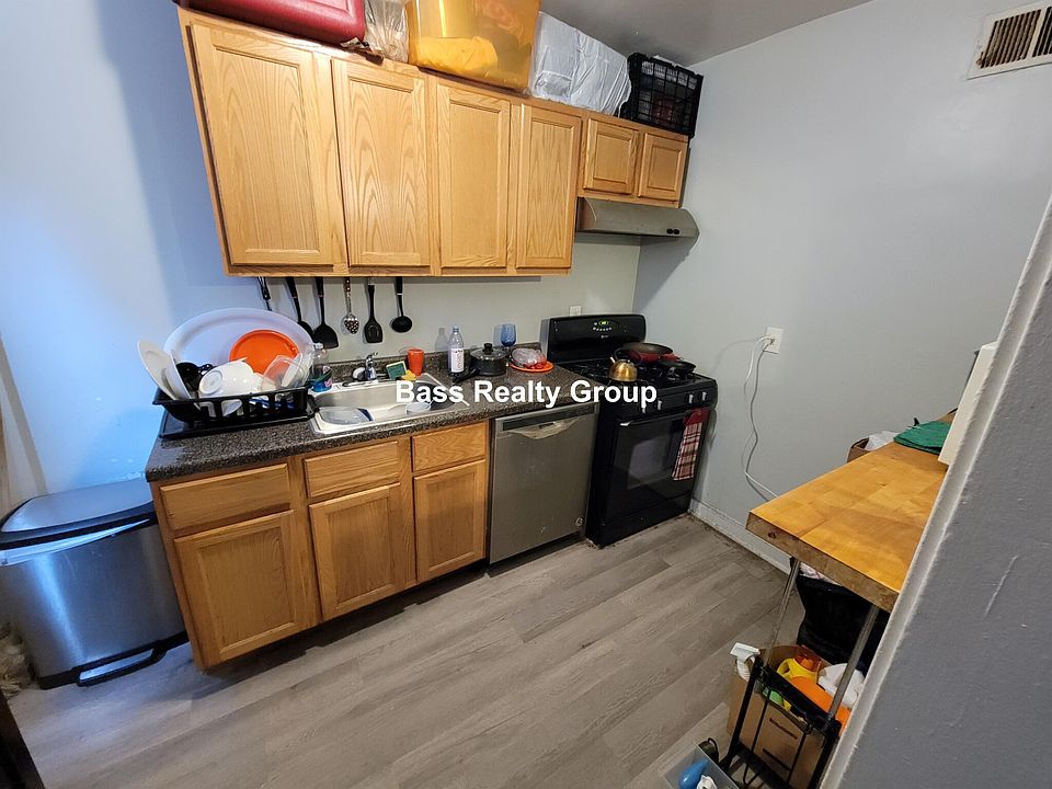 1st image of 7000 N Paulina St #1