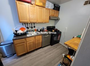 7000 N Paulina St #1, Chicago, IL 60626