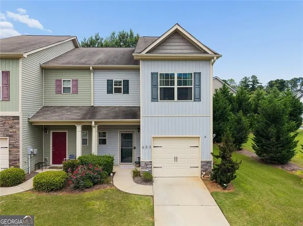 653 Oakside Pl, Acworth, GA 30102