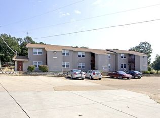1040 Plaza Ct N #1, Saint Clair, MO 63077