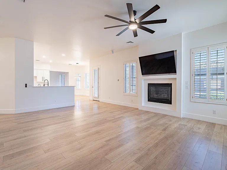 2956 S Birch Ct — Photo 31