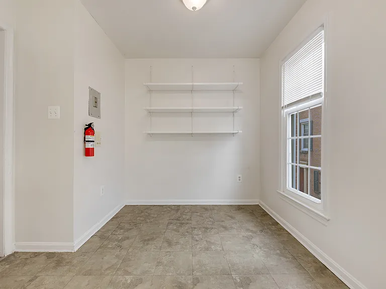 1817 Biltmore St NW #B — Photo 8