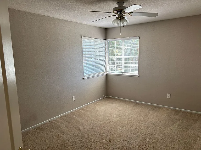 8972 Beryl Creek Way — Photo 9