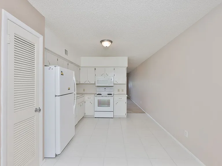 2287 Philippine Dr #29 — Photo 11