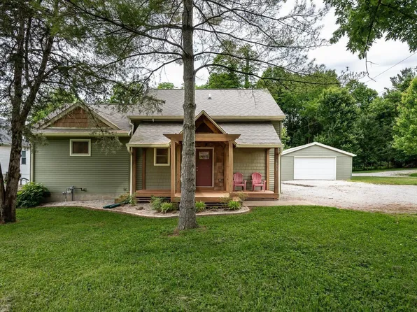 3850 S Snoddy Rd, Bloomington, IN 47401